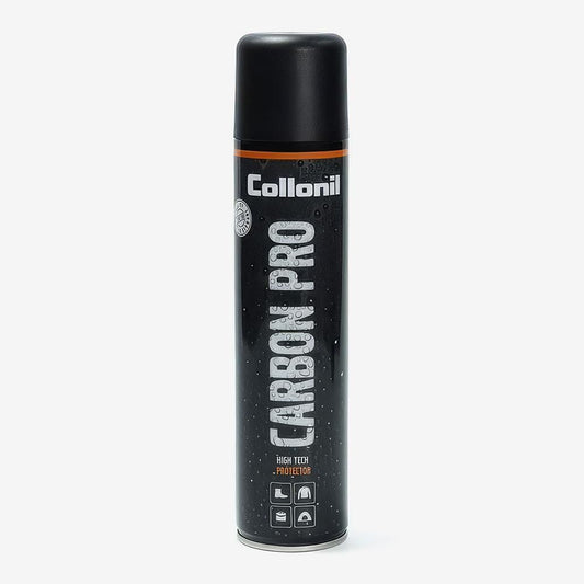 コロニルのカーボンプロ。水滴模様と縦に大きくCARBON PROと記した黒いスプレー缶